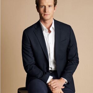 Charles‎ TYRWHITT Spin Fit Blazer Navy 46R
NWT C38